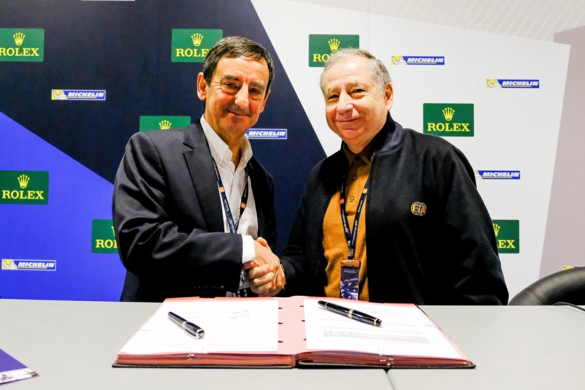 FIA President Jean Todt and ACO President Pierre Fillon sign a three-year extension to the cooperation agreement governing the FIA World Endurance Championship at Silverstone on 16 April 2017 - © FIA WEC