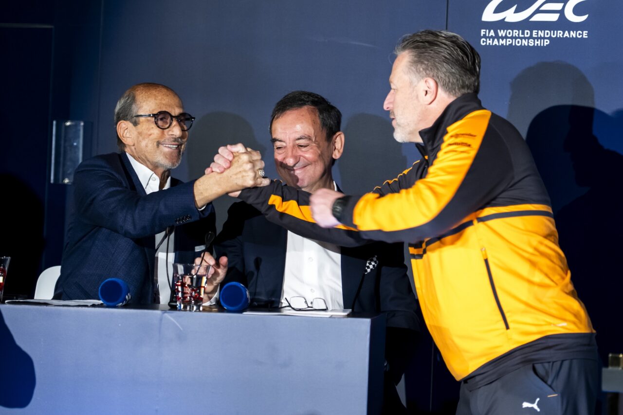 Richard Mille (President of the FIA Endurance Commission), Pierre Fillon (President of the Automobile Club de l’Ouest) and Zak Brown (CEO of McLaren Racing), at Le Mans last June – © FIA WEC / DPPI